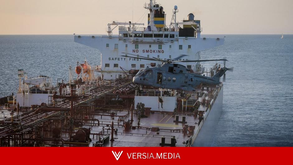 К району перехвата Smyrtos в Ла-Манше подходит танкер РФ
