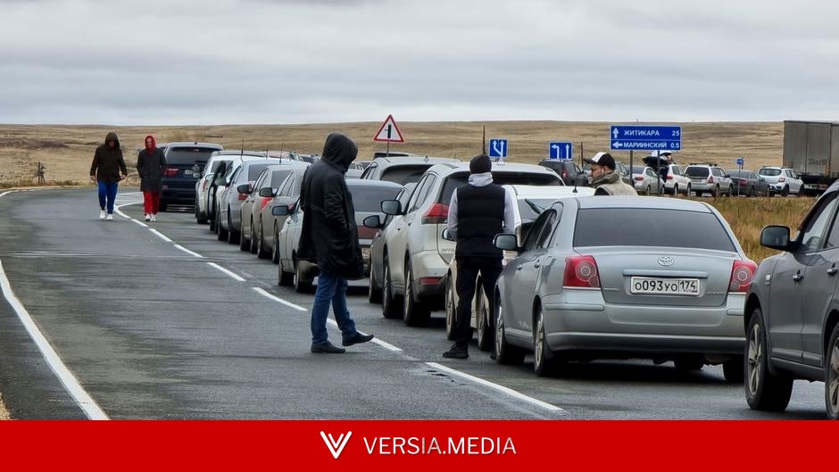 Казахстан установил на границе полицейские посты против контрабанды бензина
