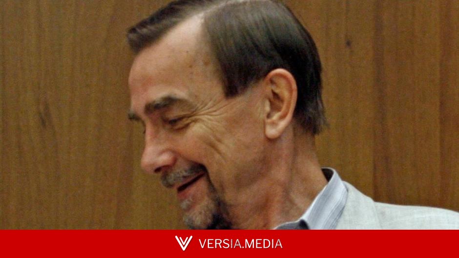Льва Пономарева заочно приговорили к 5,5 года